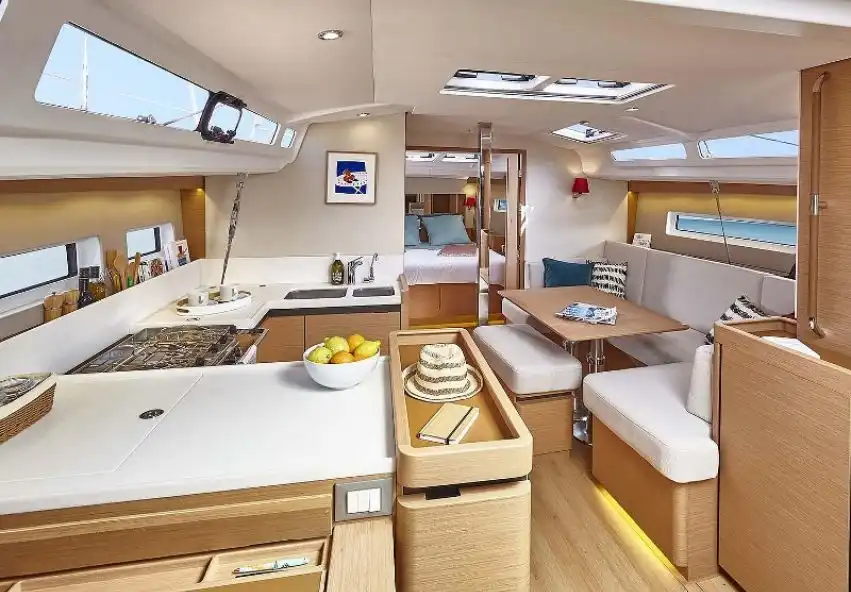 JEANNEAU SUN ODYSSEY 440 -13